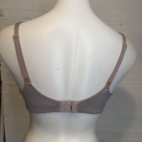 Victoria’s Secret Very Sexy Wireless Lined Plunge Bra 36C - Picture 3 of 4